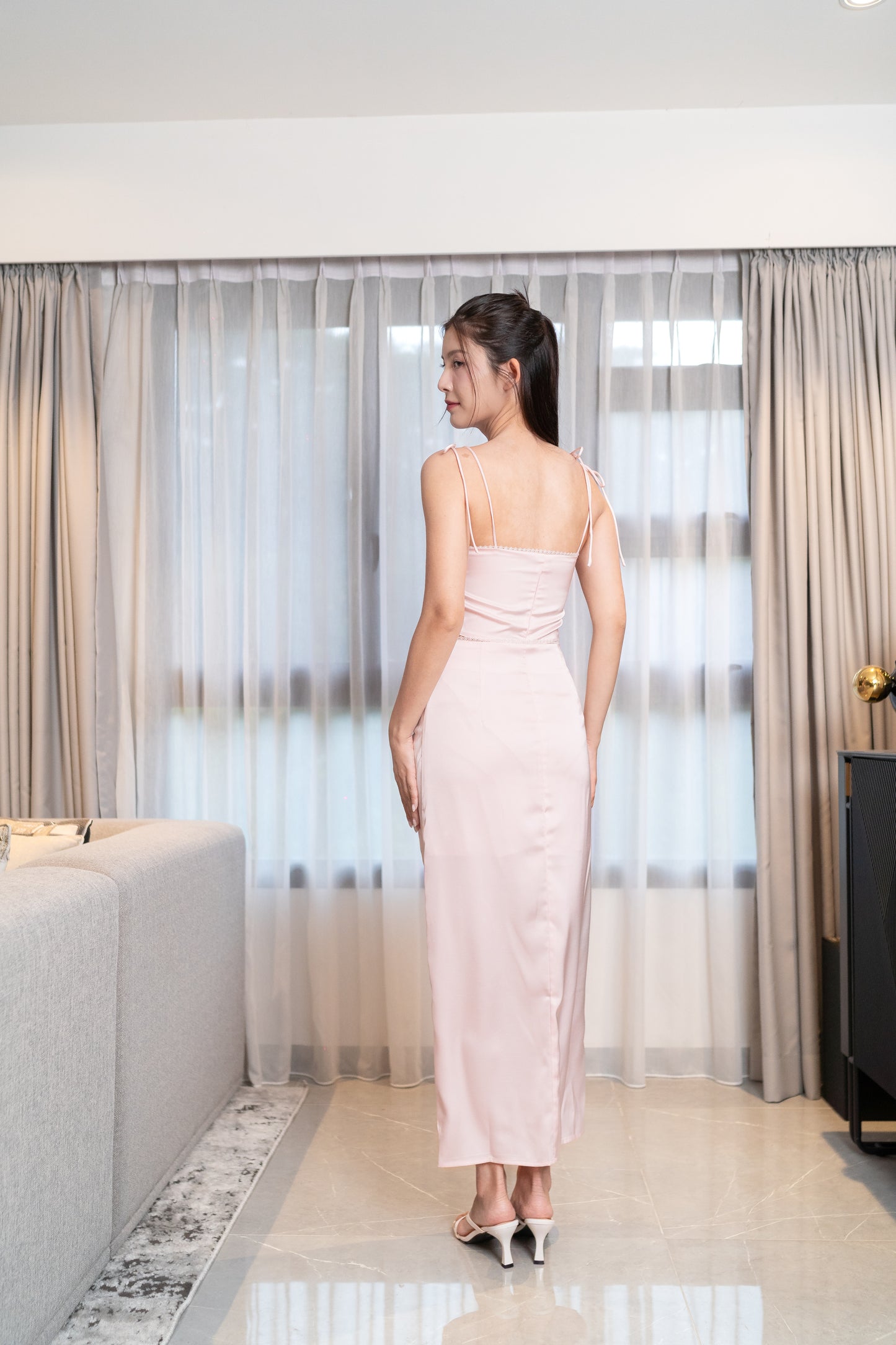 ANISA PADDED SATIN SWEETHEART FLORAL LACE TRIM TOP (POWDER PINK)