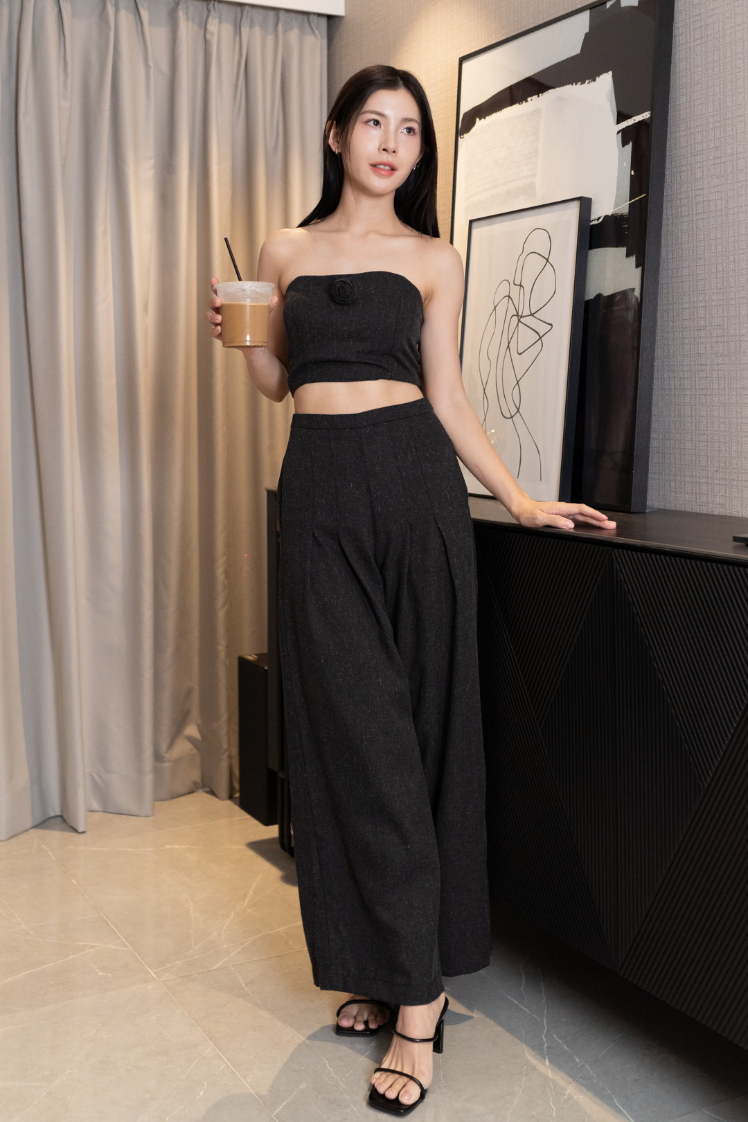 ROSA PLEATED WIDE LEG PANTS (BLACK)