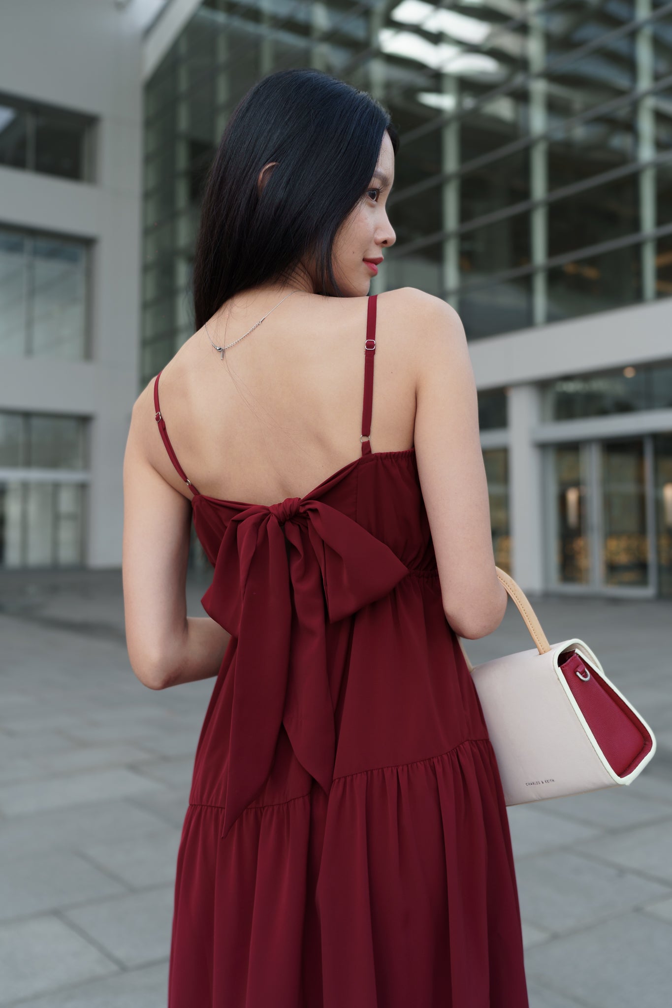 VIONA PADDED TIE-BACK RIBBON TIERED MAXI DRESS(MAROON)