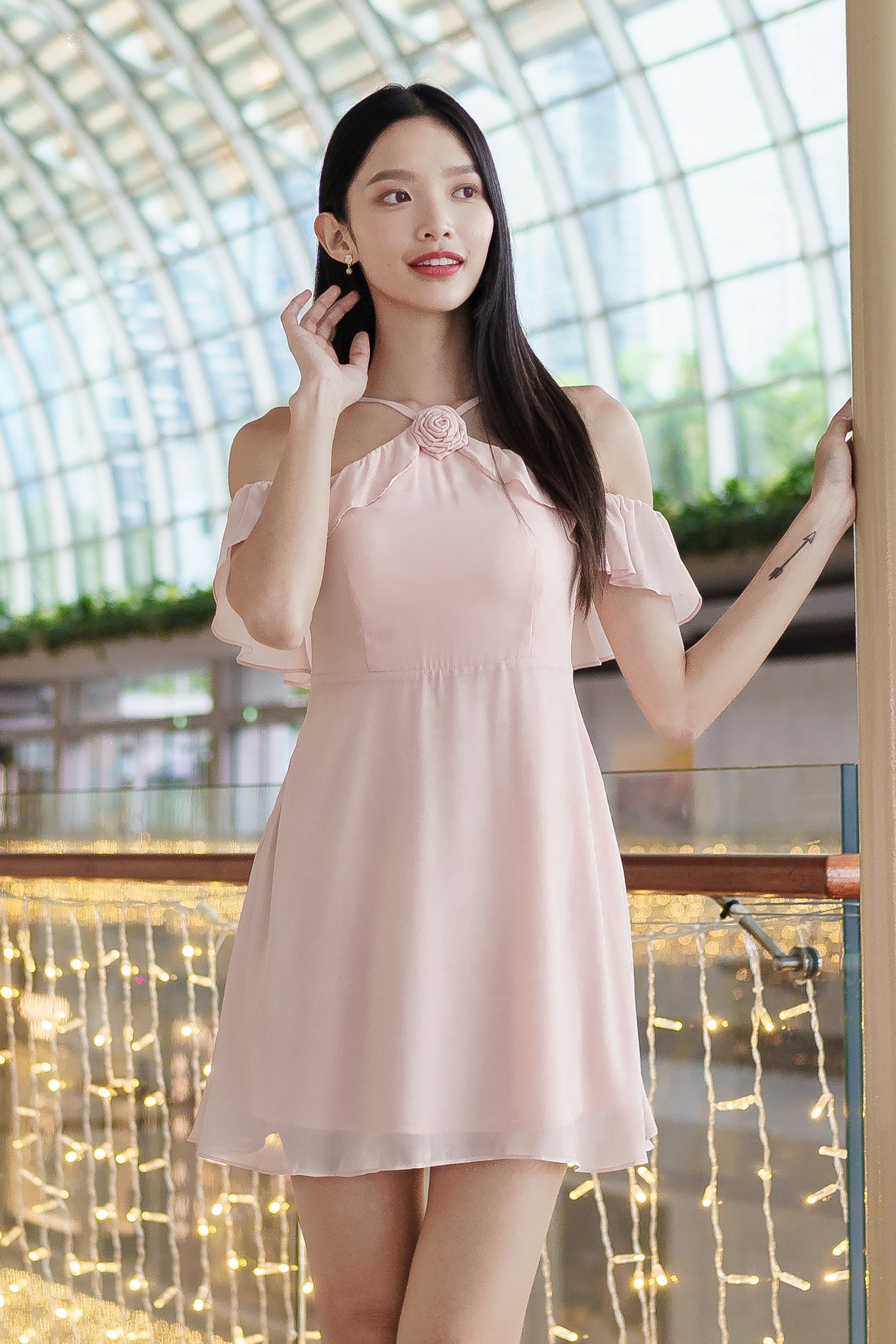 FLEUR PADDED HALTER DRESS WITH DETACHABLE FLORAL BROOCH(POWDER PINK)