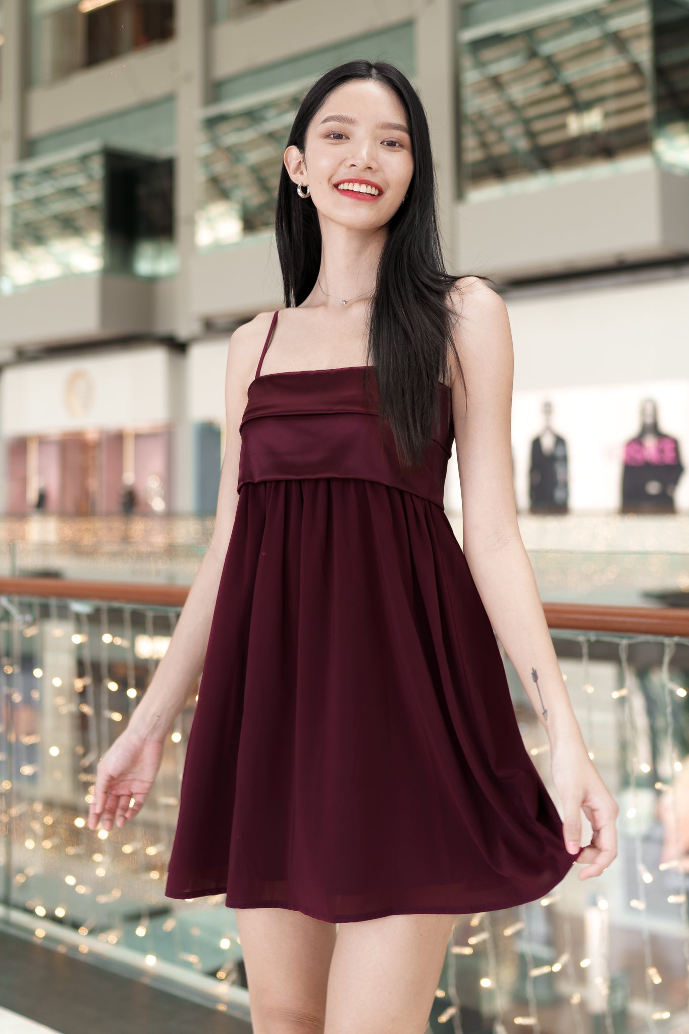 ZELLA LAYERED MATTE SATIN CHIFFON BABYDOLL DRESS(BURNT MAROON)