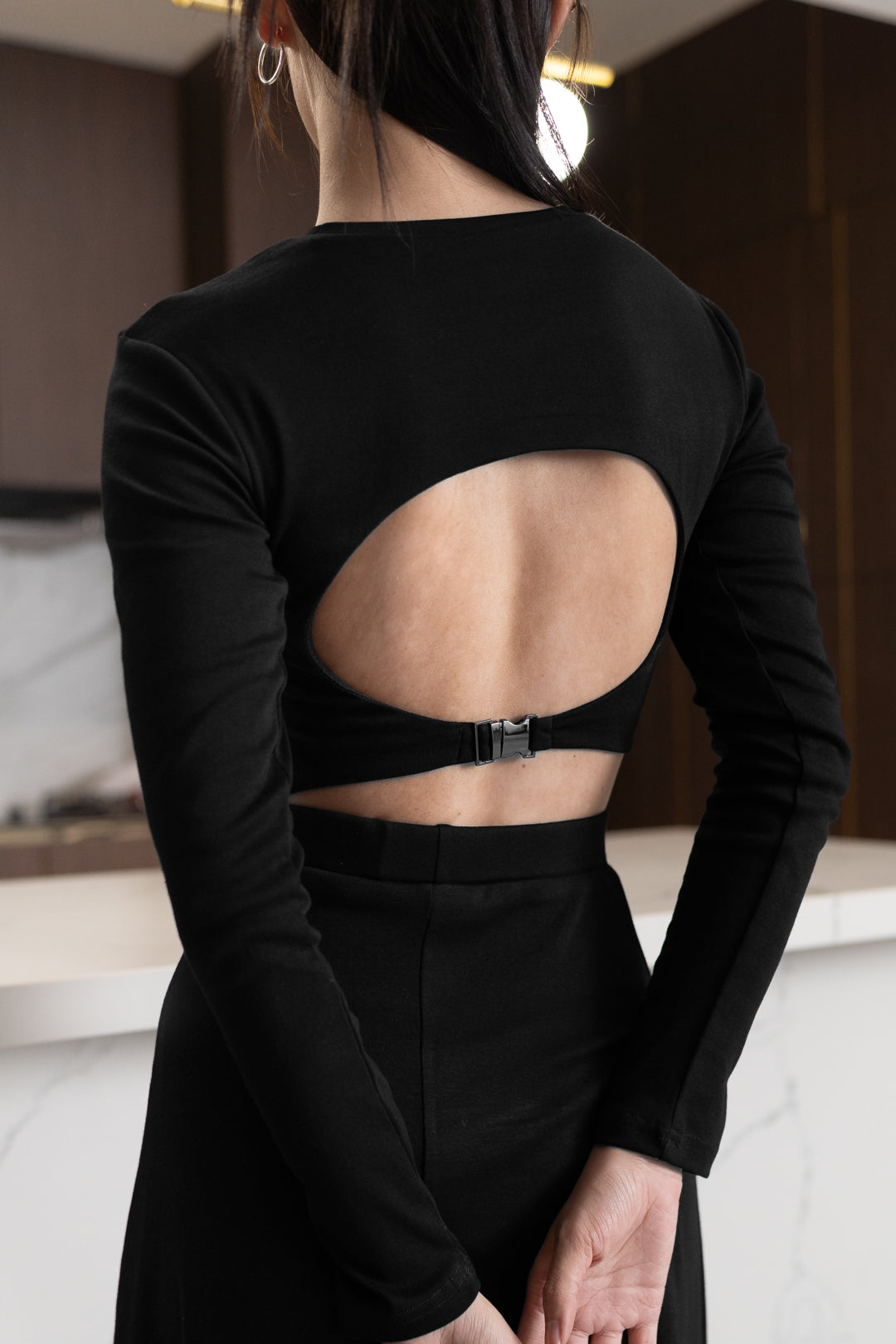 KYRA PADDED BUCKLE LONG SLEEVE TOP (BLACK)