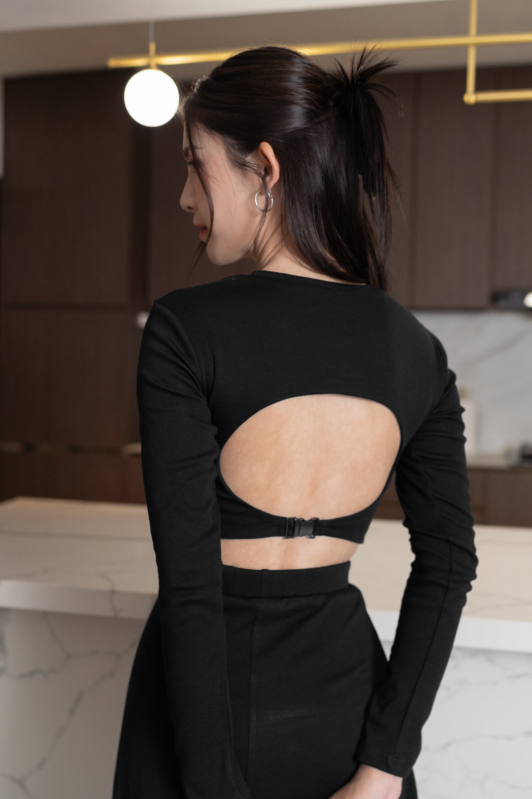 KYRA PADDED BUCKLE LONG SLEEVE TOP (BLACK)