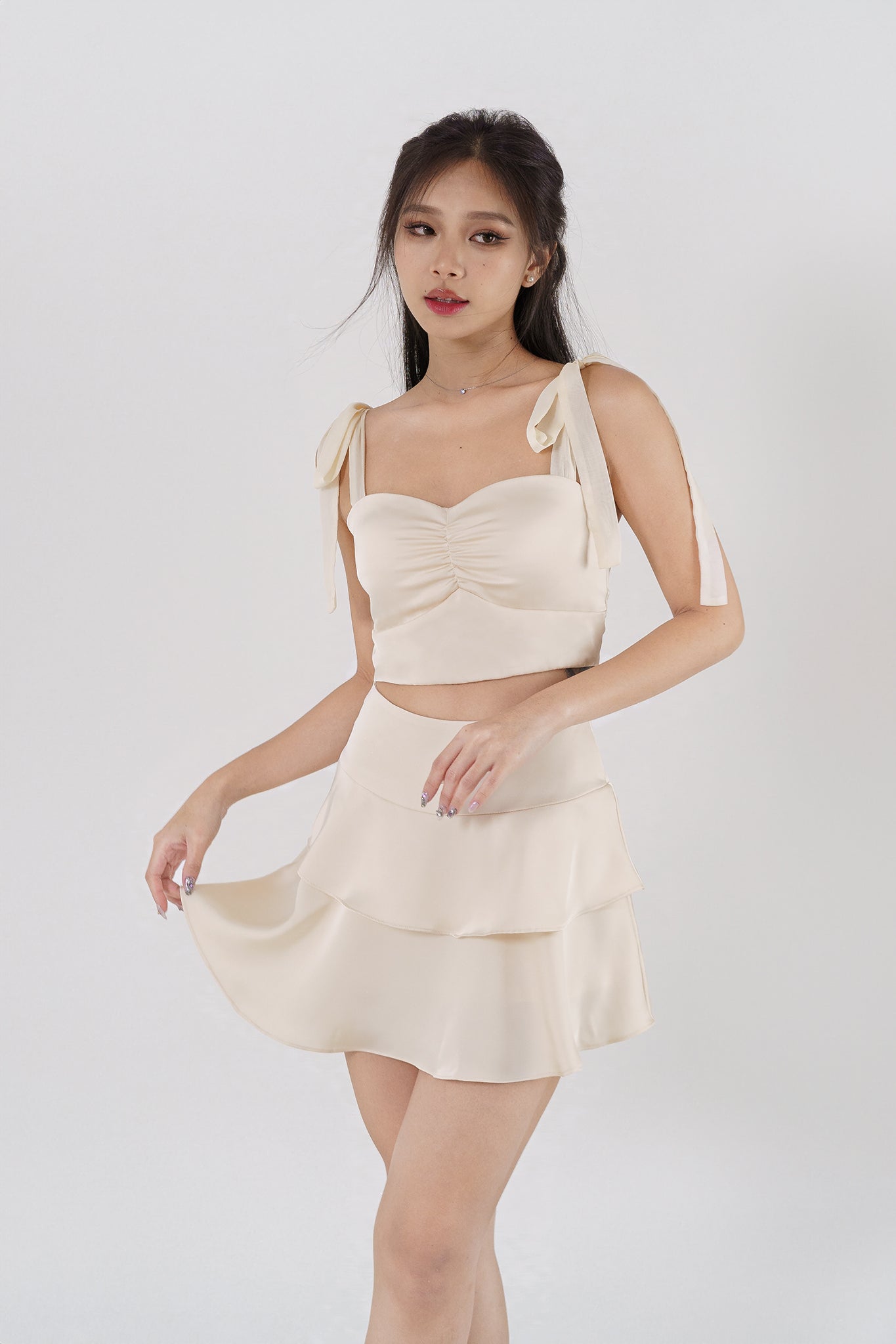 ARINA PADDED SATIN SWEETHEART TOP WITH RIBBON STRAPS(CHAMPAGNE)