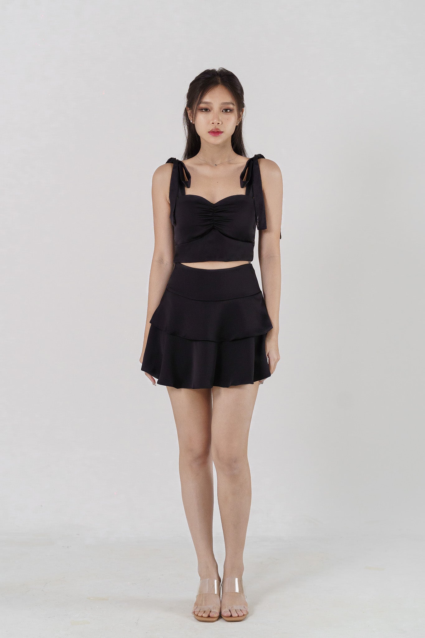 ARINA HIGHWAIST TIERED FLARE SATIN SKORTS(BLACK)