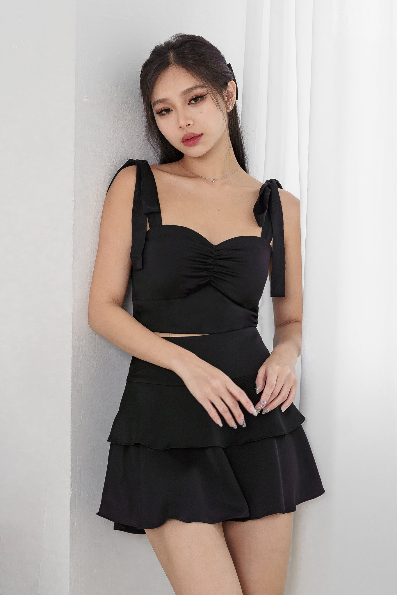 ARINA HIGHWAIST TIERED FLARE SATIN SKORTS(BLACK)