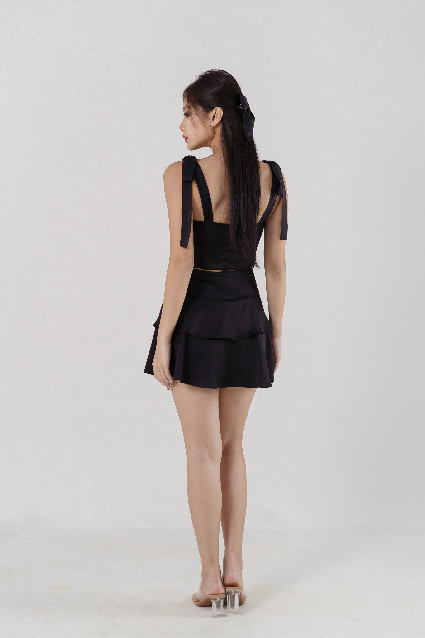 ARINA HIGHWAIST TIERED FLARE SATIN SKORTS(BLACK)