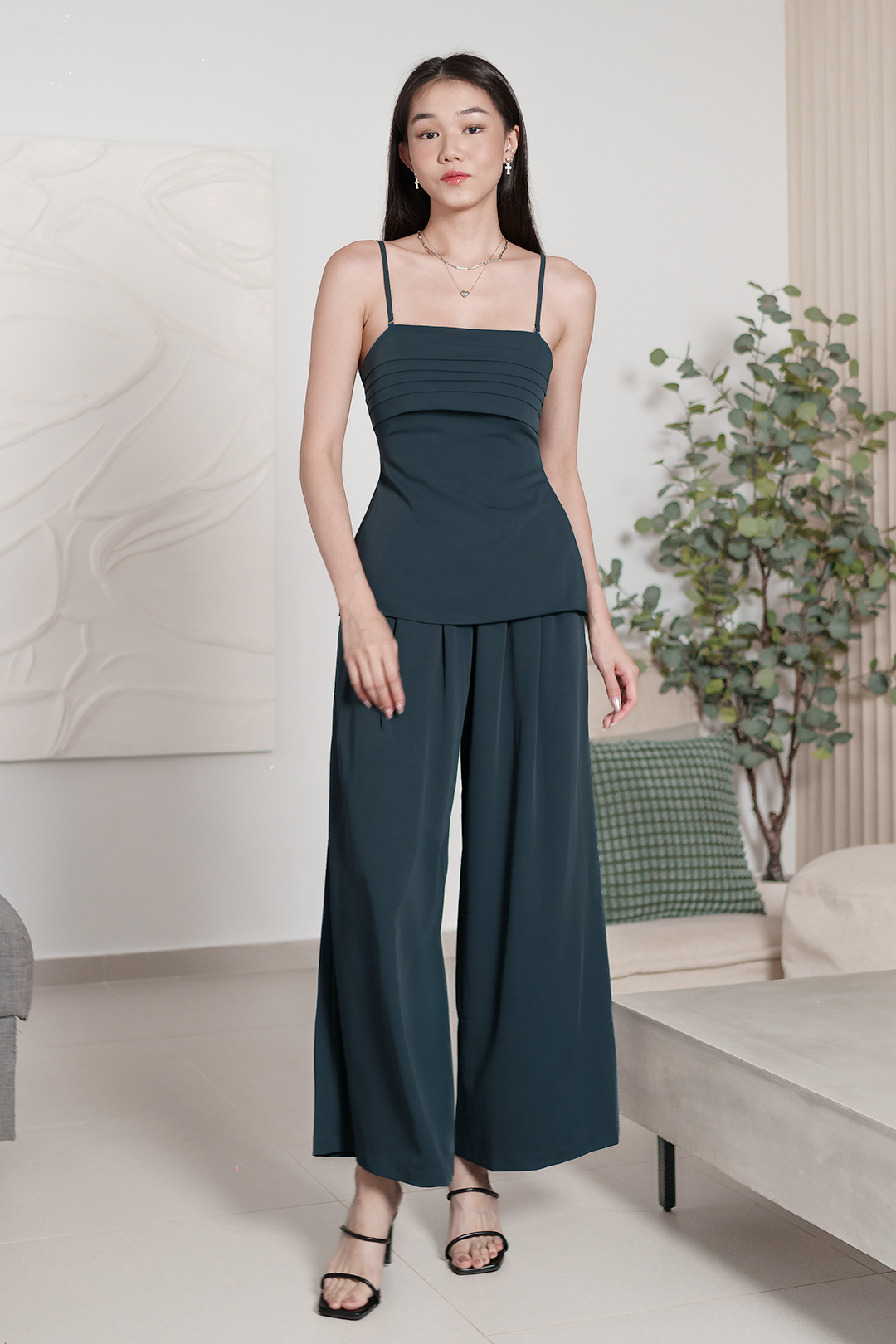 ORDARA PLEATED WIDE LEG PANTS (MIDNIGHT TEAL)