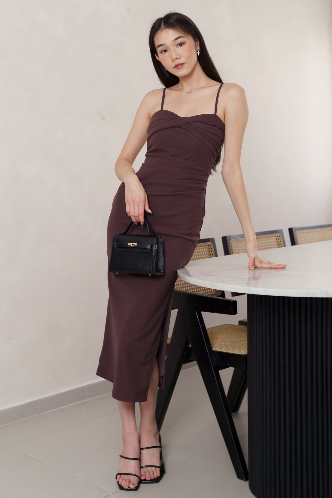 YUNA PADDED RIBBON PLEATED MIDAXI DRESS (MAUVE WINE)