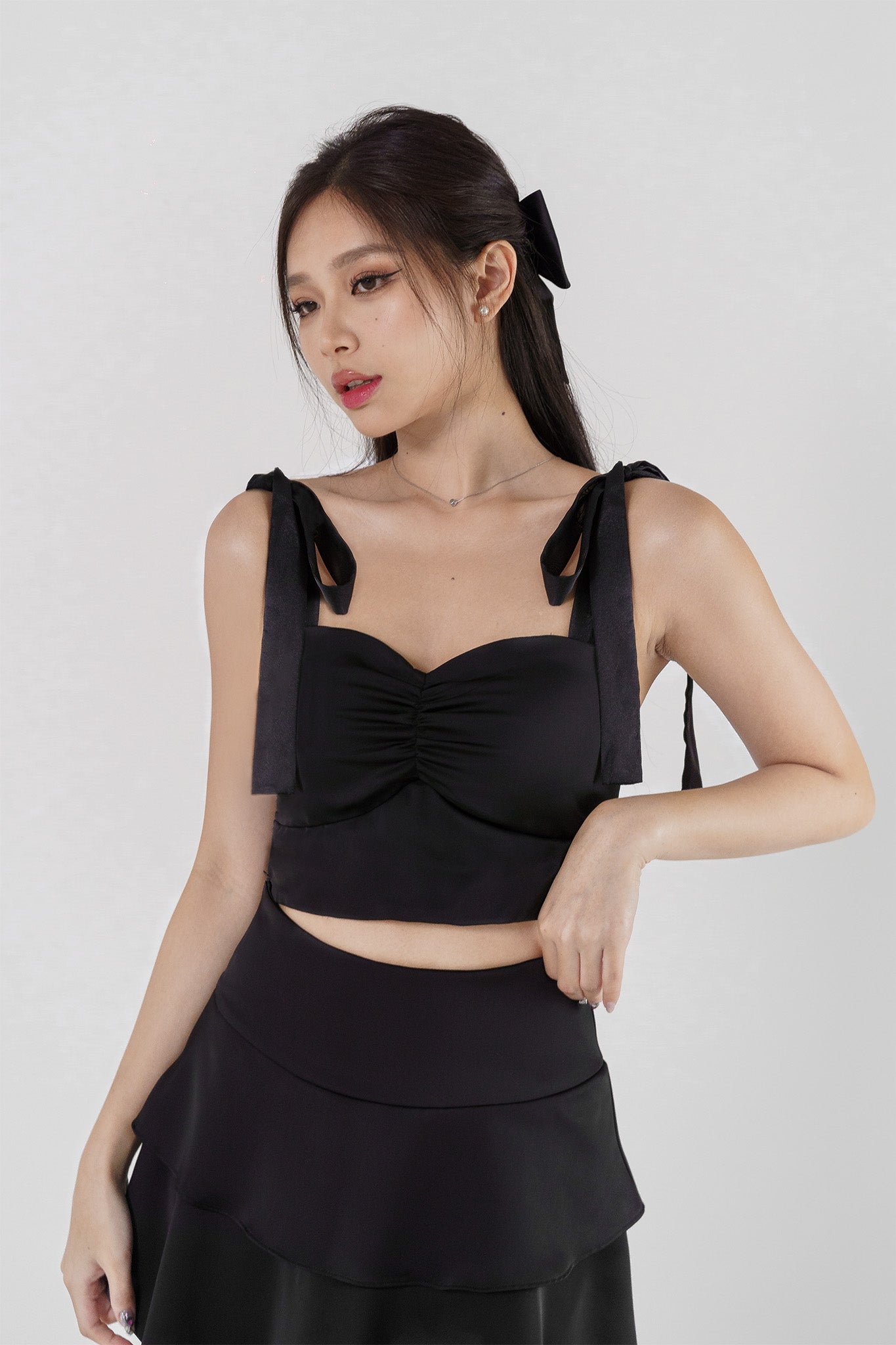 ARINA HIGHWAIST TIERED FLARE SATIN SKORTS(BLACK)