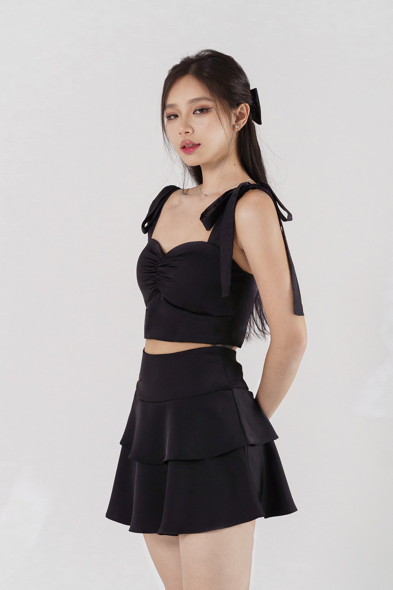 ARINA HIGHWAIST TIERED FLARE SATIN SKORTS(BLACK)