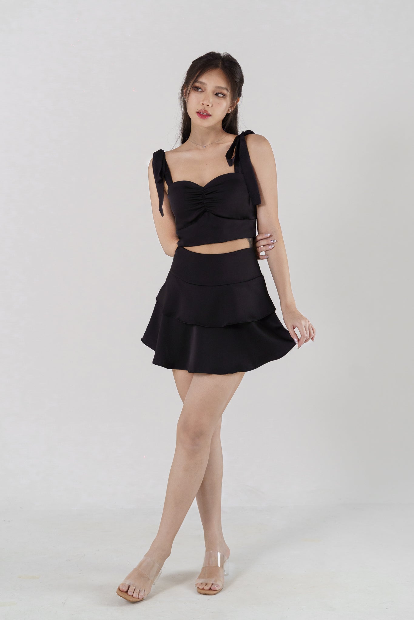 ARINA HIGHWAIST TIERED FLARE SATIN SKORTS(BLACK)